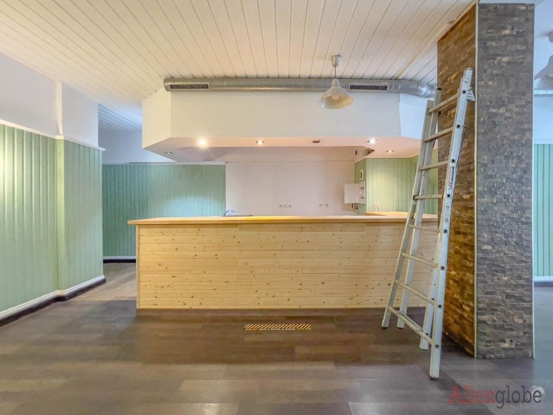 Ristorante/Bar in vendita in Oviedo - 104.900 € (Rif: 8928147)