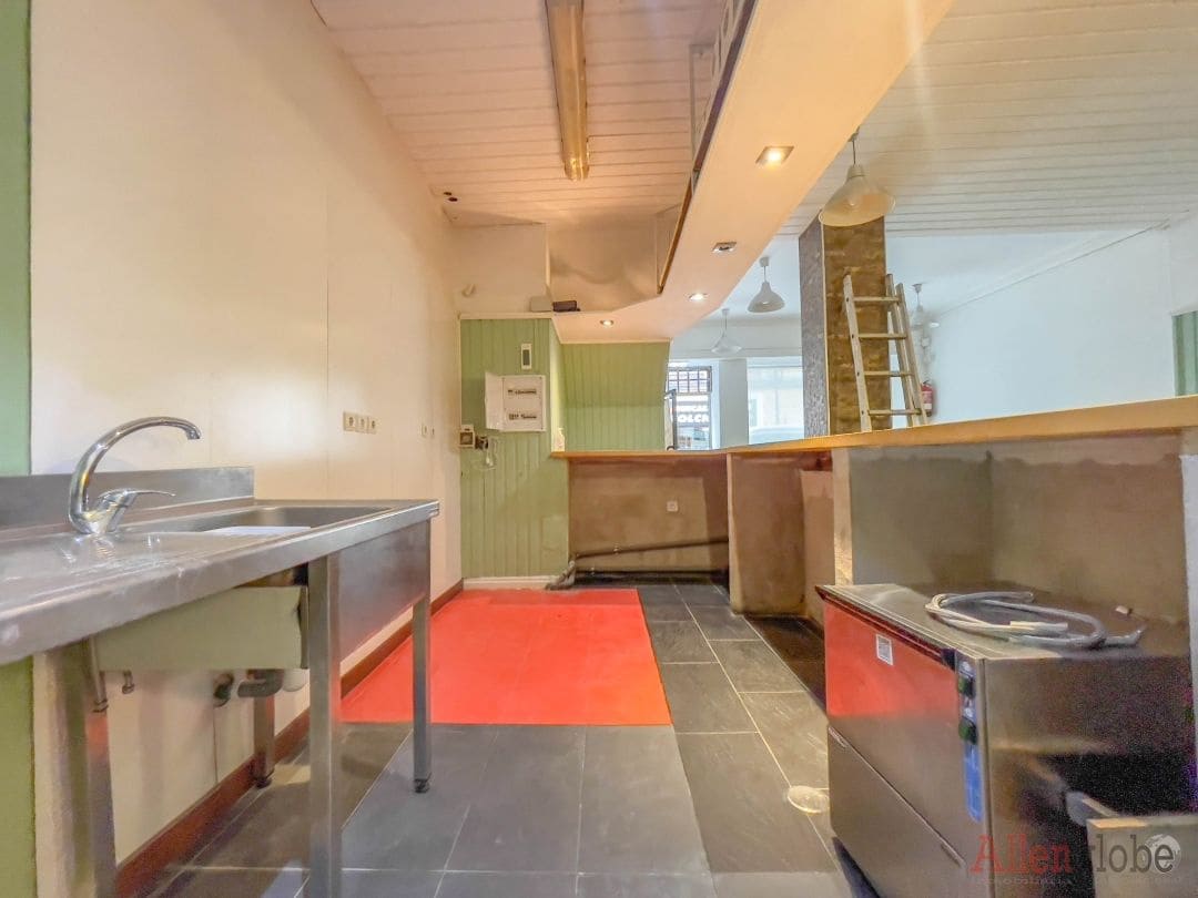 Ristorante/Bar in vendita in Oviedo - 104.900 € (Rif: 8928147)