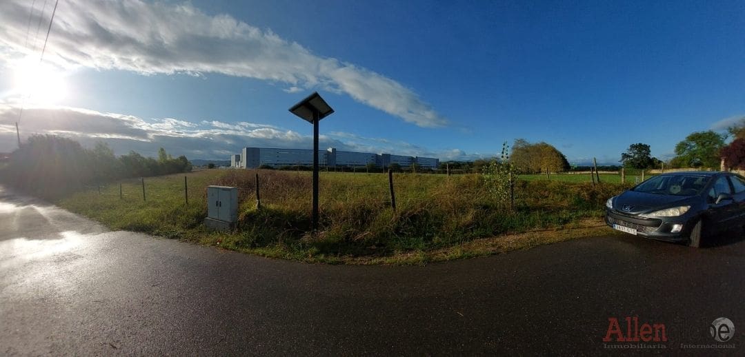 Grunde uden byggetilladelser til salg i Siero - € 240.000 (Ref: 9035762)