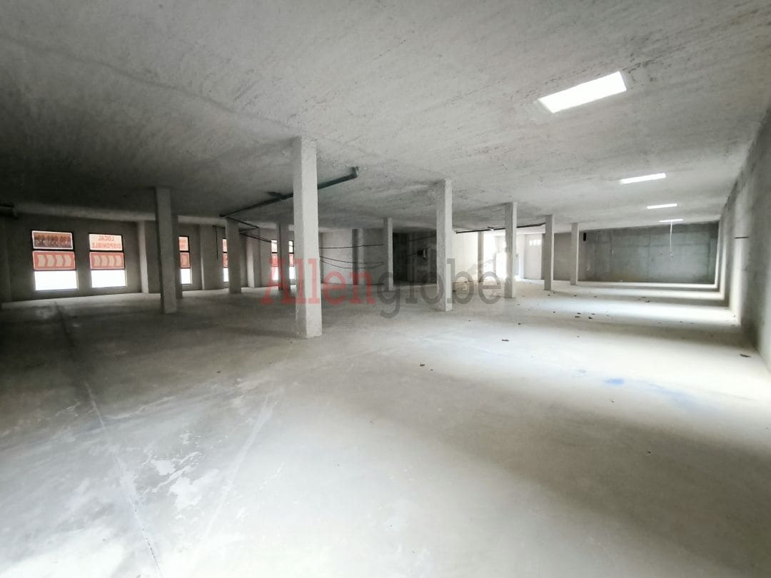 Erhverv til salg i Oviedo - € 400.000 (Ref: 9127691)