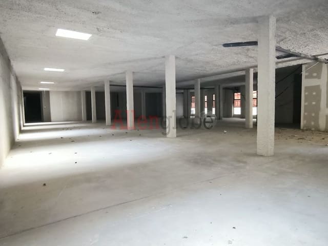 Comercial para venda em Centro Urbano, Oviedo - 400 000 € (Ref: 9127691)