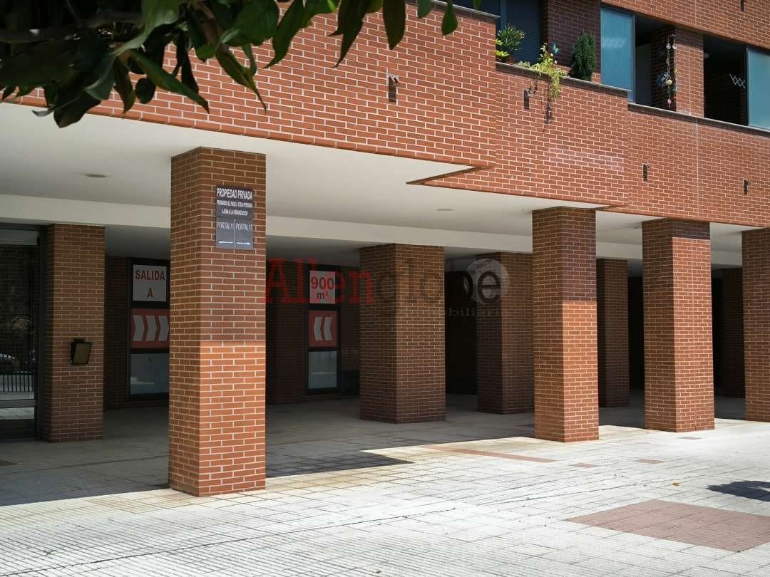 Erhverv til salg i Oviedo - € 400.000 (Ref: 9127691)