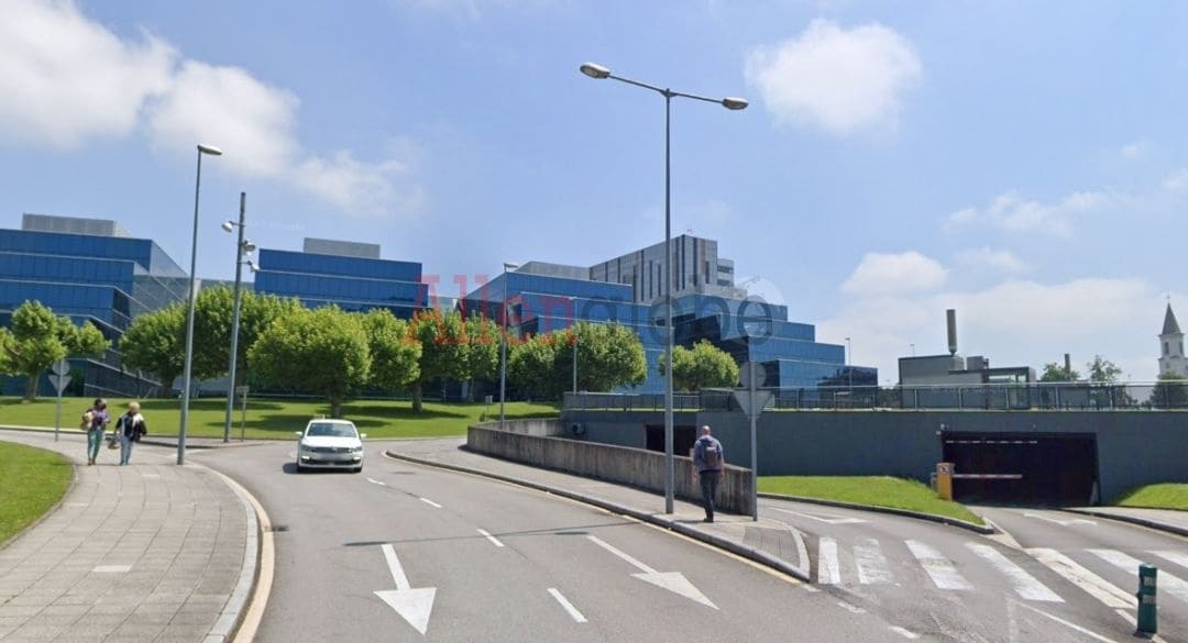 Erhverv til salg i Oviedo - € 400.000 (Ref: 9127691)