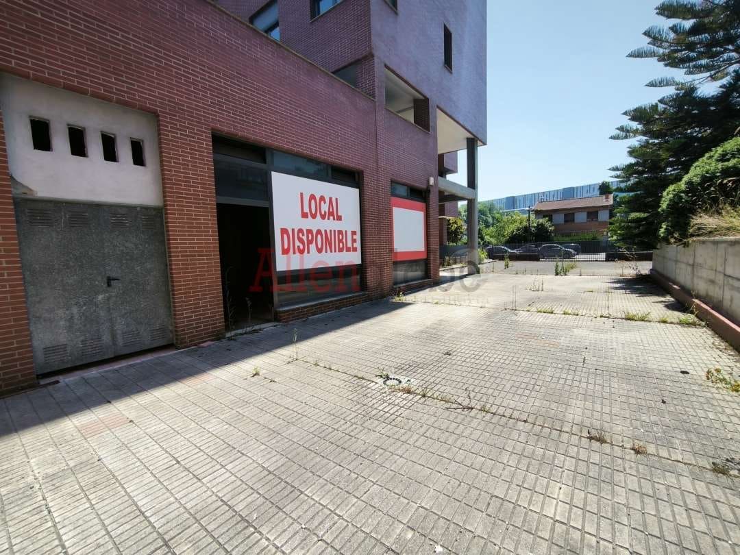 Erhverv til salg i Oviedo - € 400.000 (Ref: 9127691)