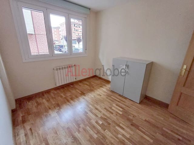 2 soveværelse Lejlighed til salg i Oviedo - € 110.000 (Ref: 9136110)