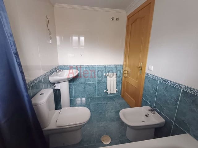 2 slaapkamer Flat te koop in Oviedo - € 105.000 (Ref: 9136110)
