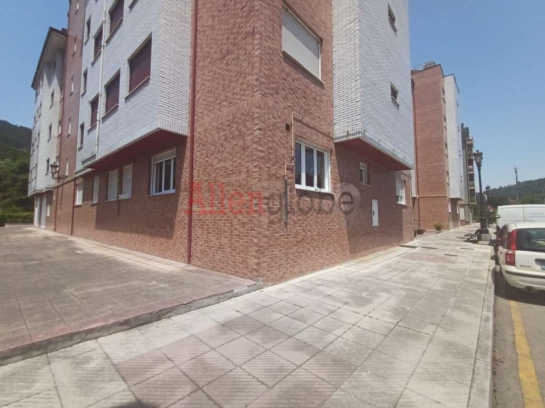 2 bedroom Flat for sale in Oviedo - € 105,000 (Ref: 9136110)