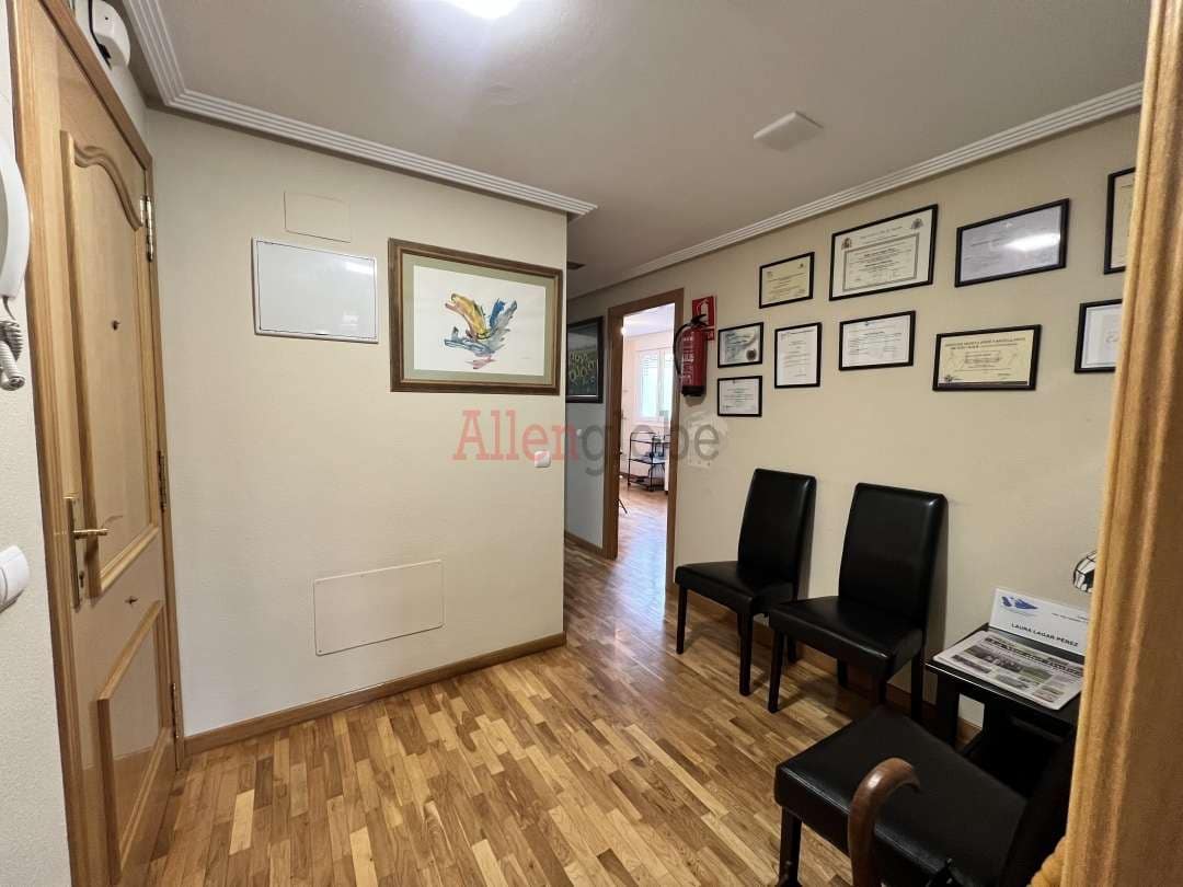 2 bedroom Flat for sale in Oviedo - € 105,000 (Ref: 9136110)