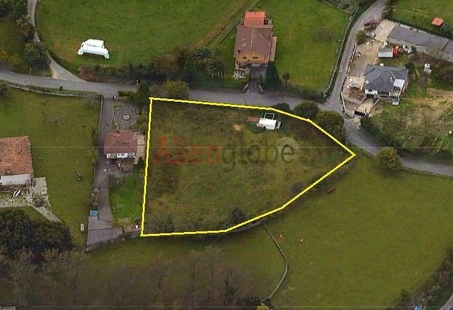 Ubebygd land til salgs i Oviedo - € 120 000 (Ref: 9145768)