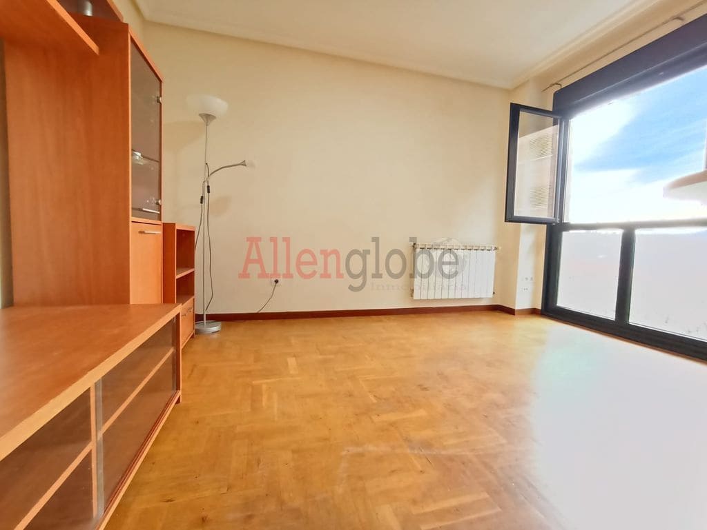 1 slaapkamer Appartement te koop in Oviedo - € 119.000 (Ref: 9254506)