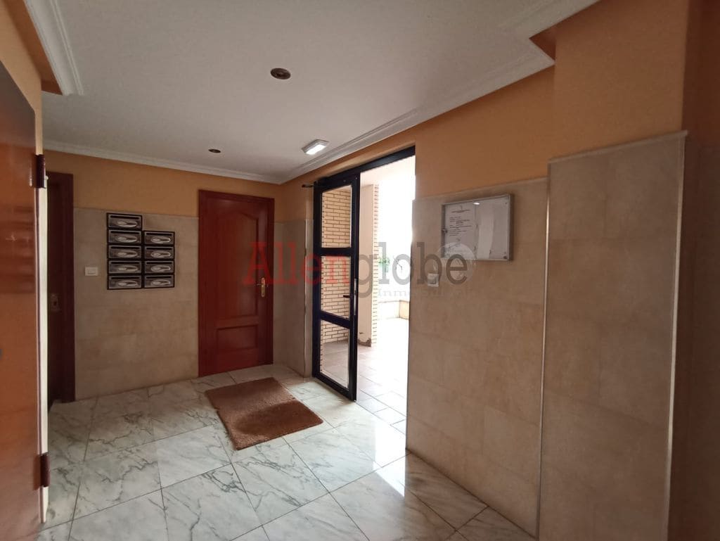 1 slaapkamer Appartement te koop in Oviedo - € 119.000 (Ref: 9254506)