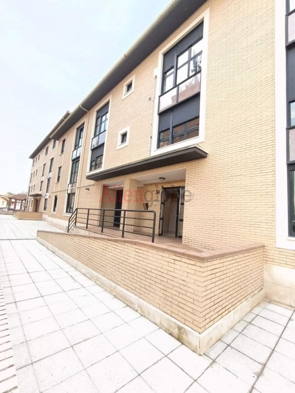 1 slaapkamer Appartement te koop in Oviedo - € 119.000 (Ref: 9254506)