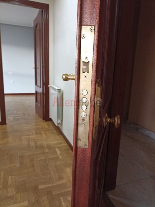 1 slaapkamer Appartement te koop in Oviedo - € 119.000 (Ref: 9254506)