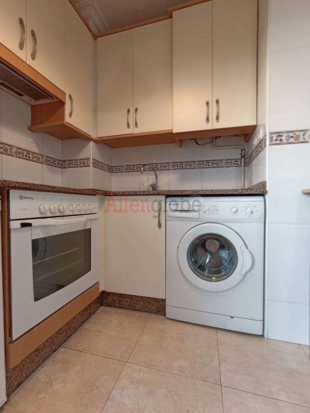 1 slaapkamer Appartement te koop in Oviedo - € 119.000 (Ref: 9254506)