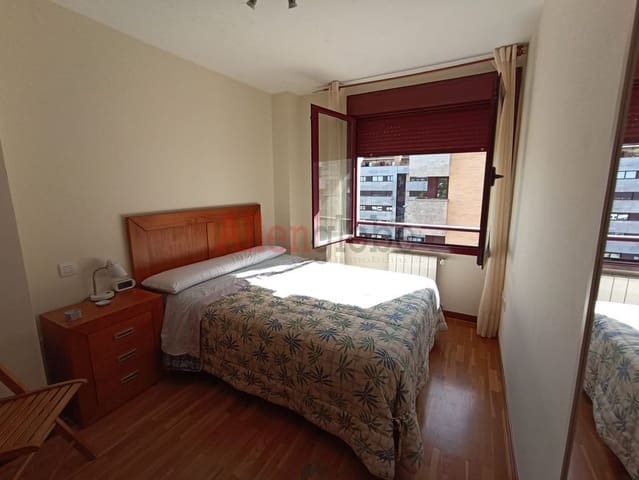 1 soveværelse Lejlighed til salg i Centro Urbano, Oviedo - € 149.000 (Ref: 9289590)