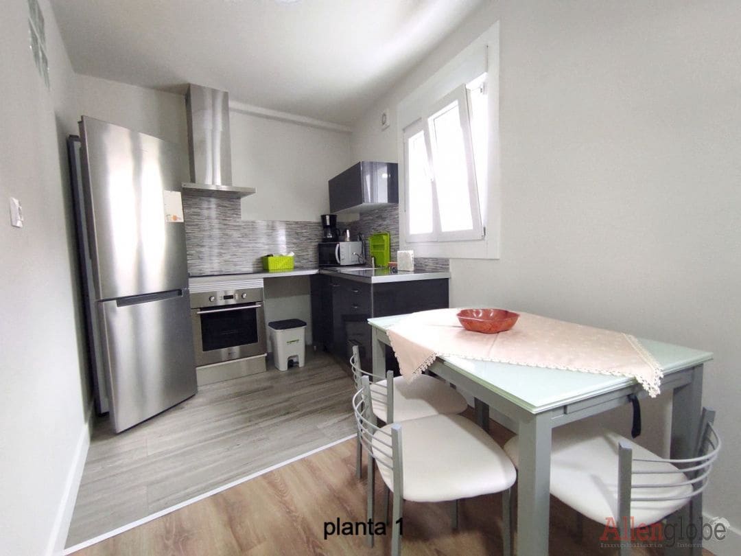 2 soveværelse Lejlighed til salg i Oviedo - € 118.000 (Ref: 9294068)