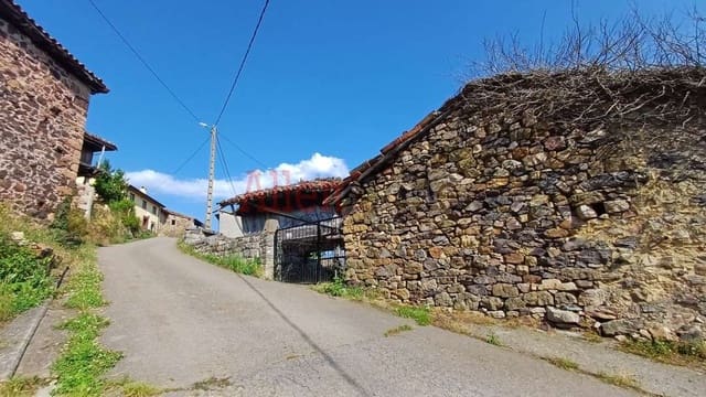 4 quarto Casa em Banda para venda em Teverga - 188 000 € (Ref: 9296353)