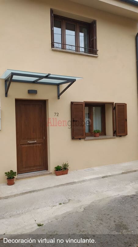 2 bedroom Semi-detached Villa for sale in Oviedo - € 50,000 (Ref: 9348628)