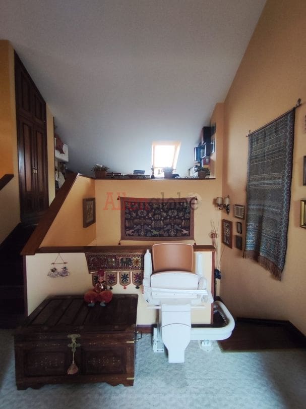 4 slaapkamer Halfvrijstaande villa te koop in Llanera - € 390.000 (Ref: 9355341)