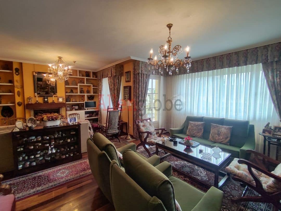 4 slaapkamer Halfvrijstaande villa te koop in Llanera - € 390.000 (Ref: 9355341)