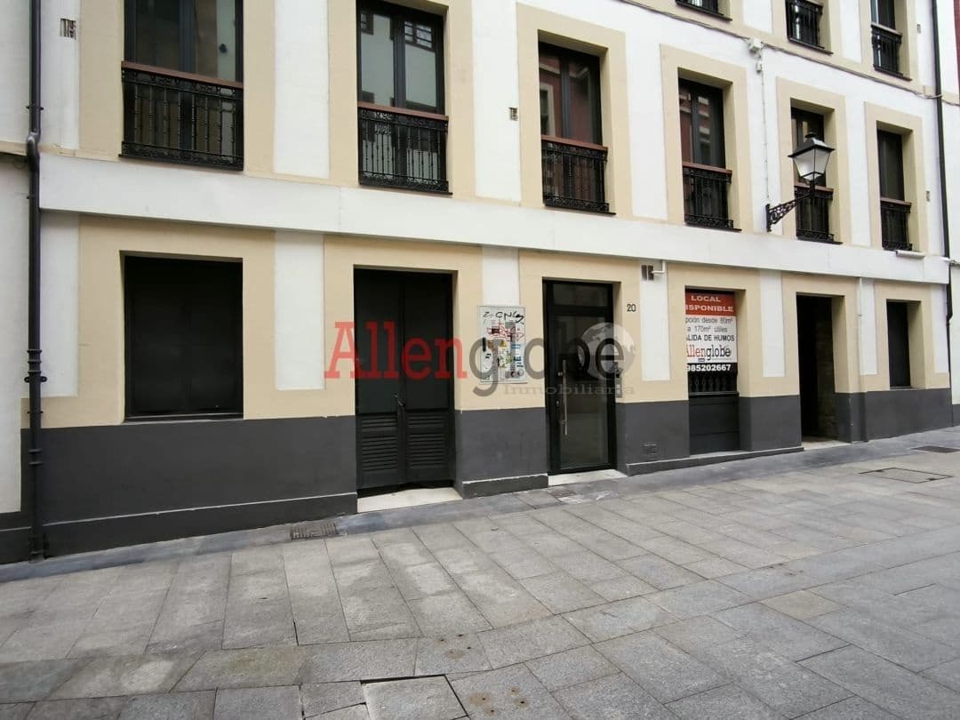 Commerciale in vendita in Oviedo - 125.000 € (Rif: 9362714)