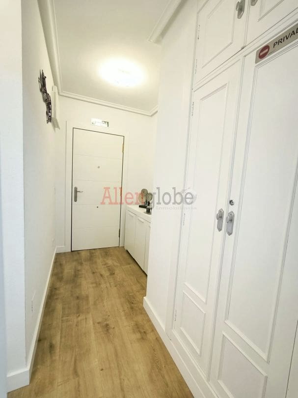 2 soveværelse Lejlighed til salg i Gozon - € 220.000 (Ref: 9365996)