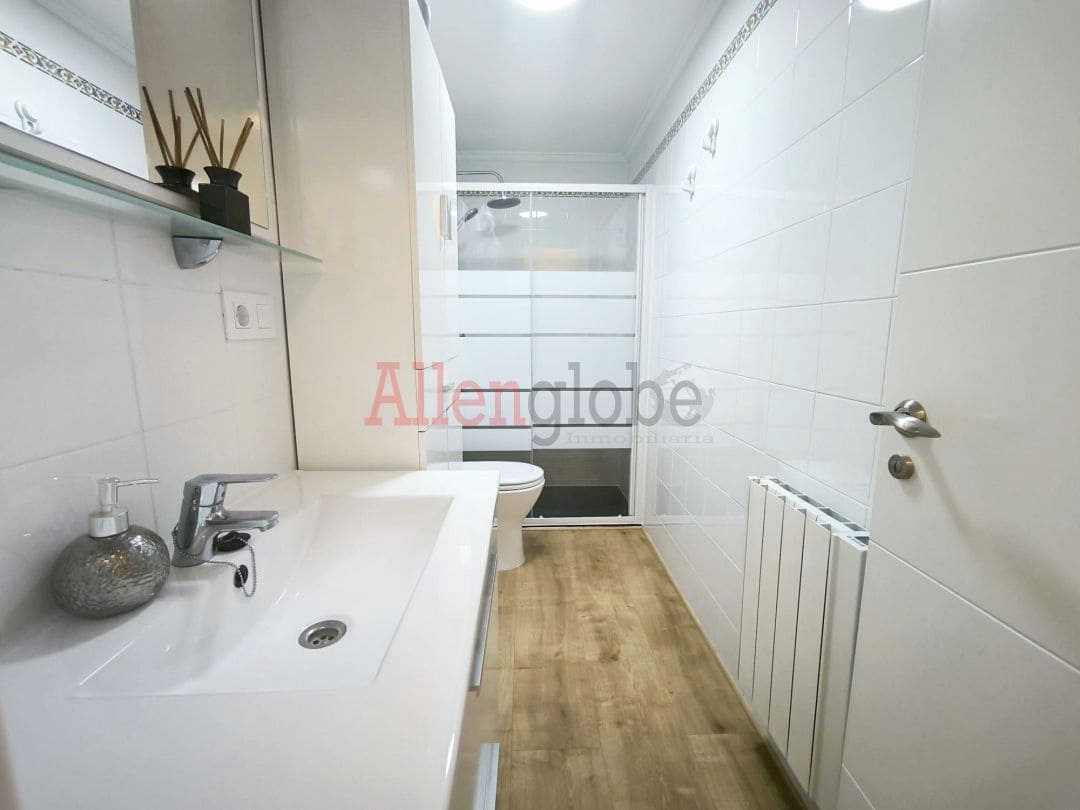 2 soveværelse Lejlighed til salg i Gozon - € 220.000 (Ref: 9365996)