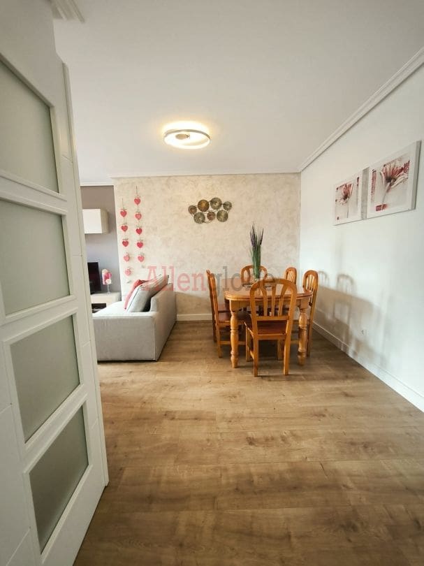 2 soveværelse Lejlighed til salg i Gozon - € 220.000 (Ref: 9365996)