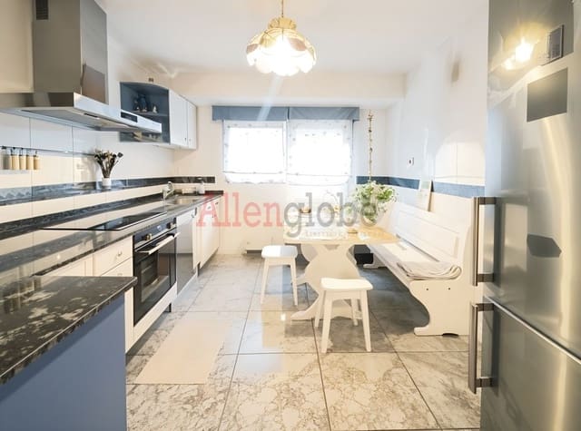 3 soveværelse Lejlighed til salg i Candás, Carreño - € 159.000 (Ref: 9390999)