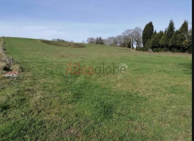 Mark till salu i Las Regueras - 75 000 € (Ref: 9395352)