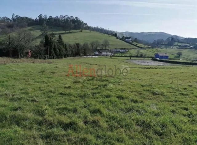 Mark till salu i Las Regueras - 75 000 € (Ref: 9395352)