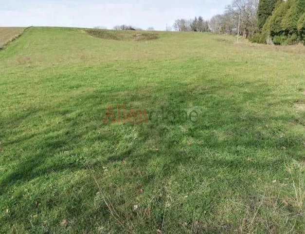 Mark till salu i Las Regueras - 75 000 € (Ref: 9395352)