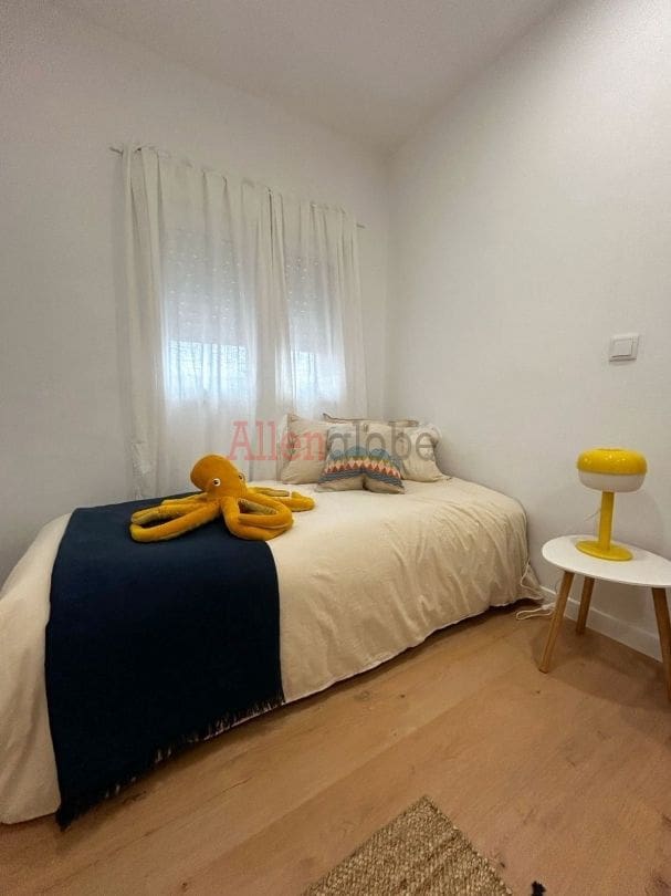 3 soveværelse Lejlighed til salg i Oviedo - € 129.900 (Ref: 9400294)