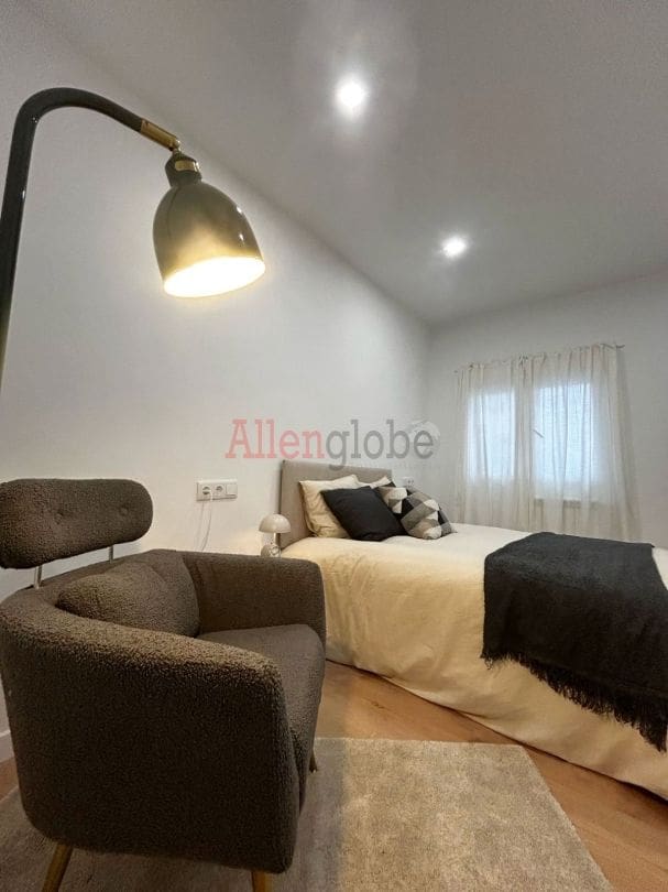 3 soveværelse Lejlighed til salg i Oviedo - € 129.900 (Ref: 9400294)