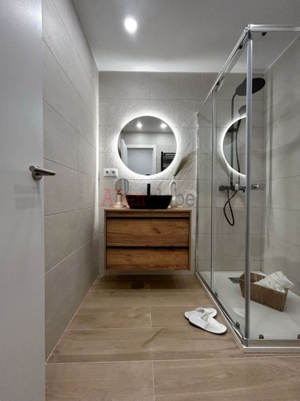 3 soveværelse Lejlighed til salg i Oviedo - € 129.900 (Ref: 9400294)