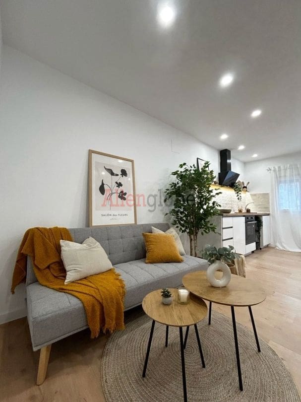 3 soveværelse Lejlighed til salg i Oviedo - € 129.900 (Ref: 9400294)