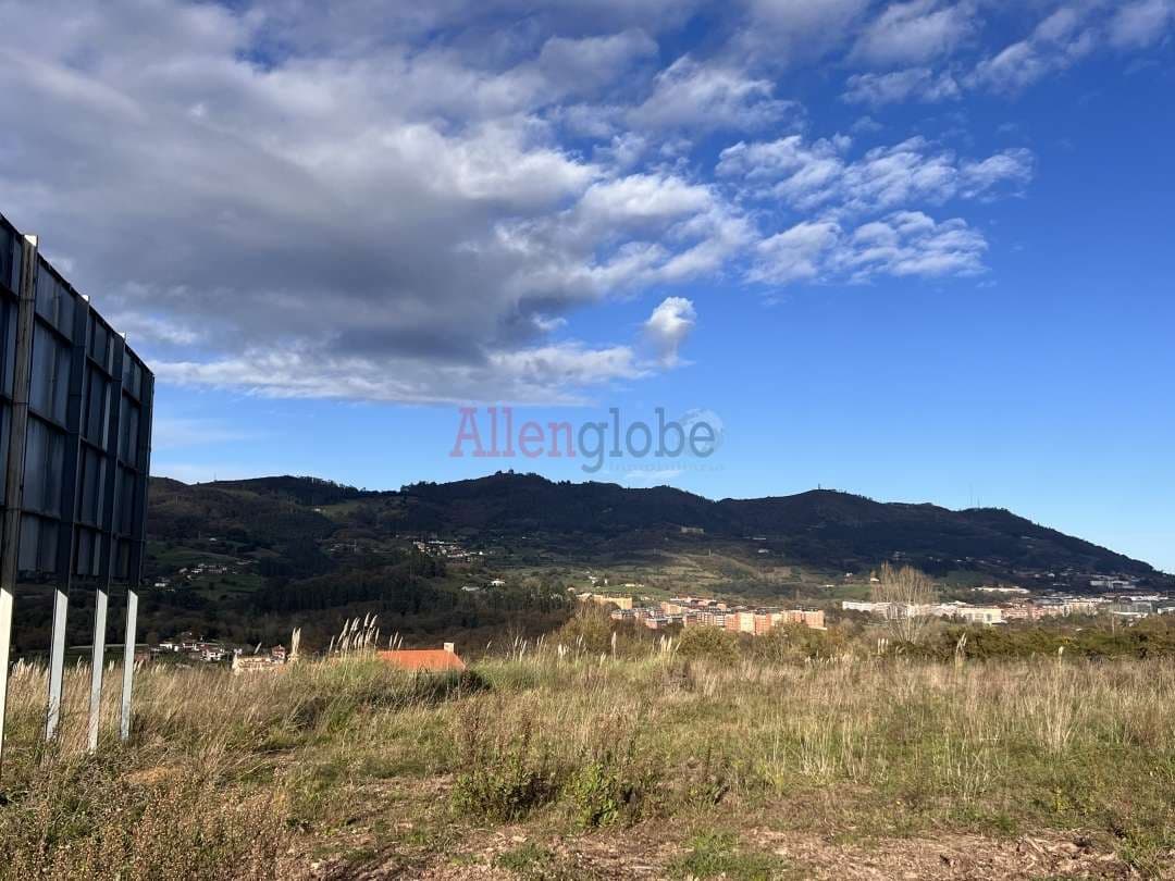 Mark till salu i Oviedo - 119 500 € (Ref: 9439025)