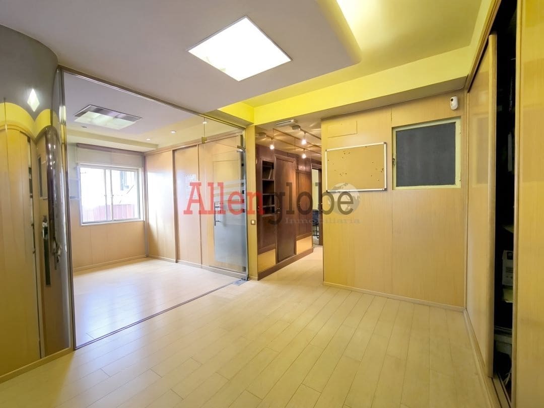 5 chambre Appartement à vendre à Oviedo - 470 000 € (Ref: 9474353)