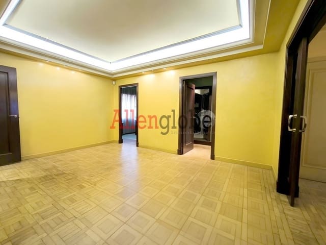 5 chambre Appartement à vendre à Centro Urbano, Oviedo - 470 000 € (Ref: 9474353)