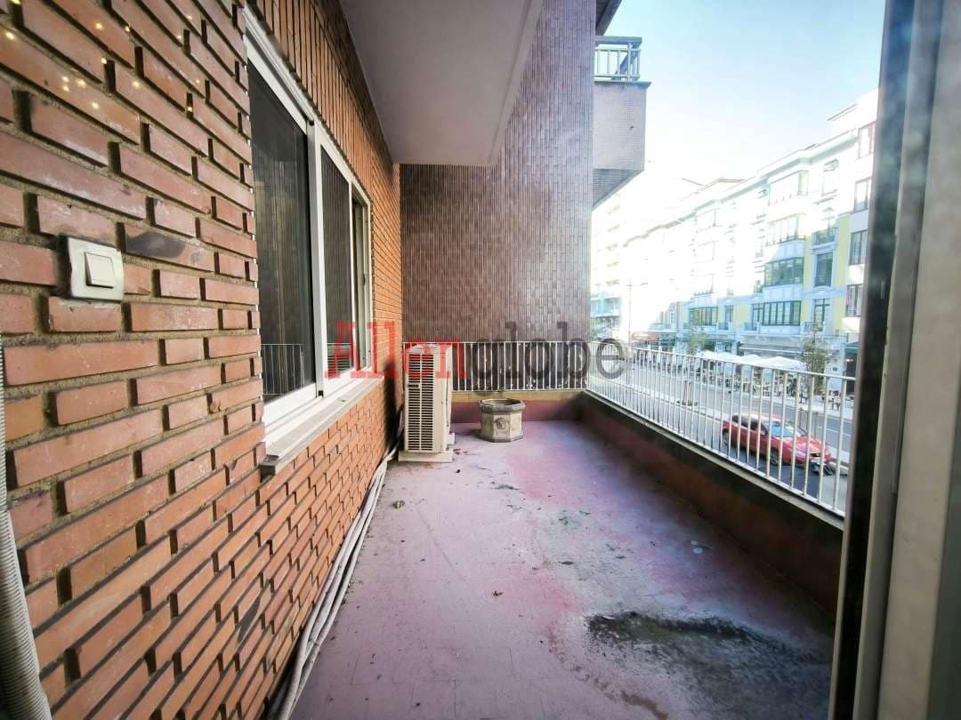 5 chambre Appartement à vendre à Oviedo - 470 000 € (Ref: 9474353)