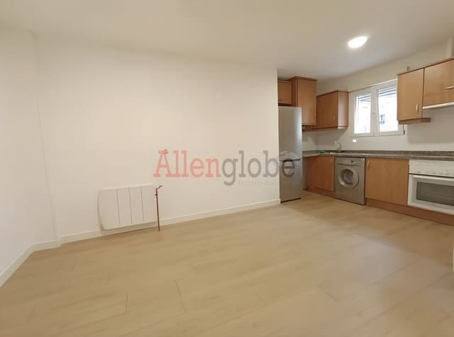 2 bedroom Flat for sale in Mieres - € 75,000 (Ref: 9481584)