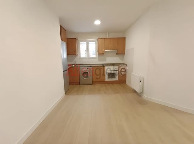 2 bedroom Flat for sale in Mieres - € 75,000 (Ref: 9481584)