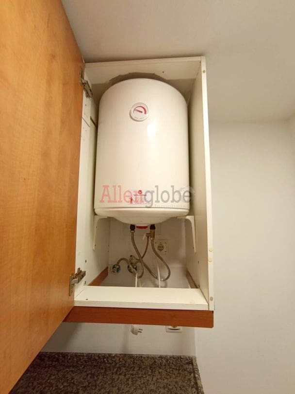 2 bedroom Flat for sale in Mieres - € 75,000 (Ref: 9481584)