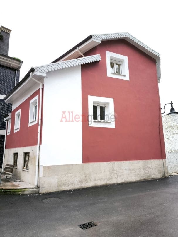 2 bedroom Flat for sale in Mieres - € 66,000 (Ref: 9481672)