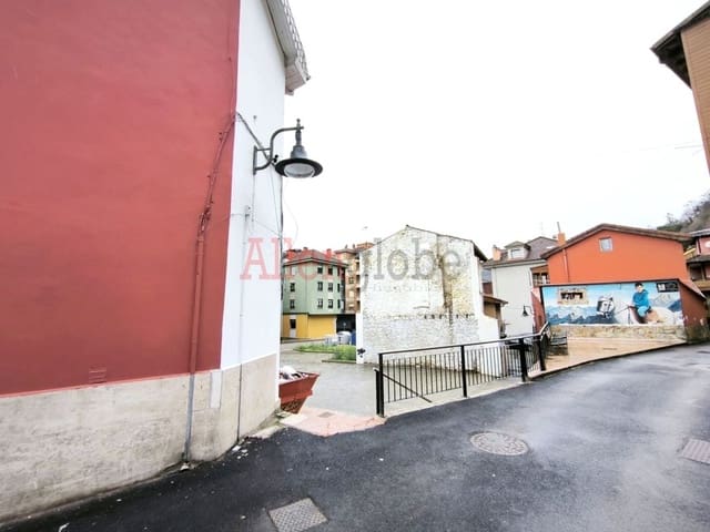 2 bedroom Flat for sale in Mieres - € 66,000 (Ref: 9481672)