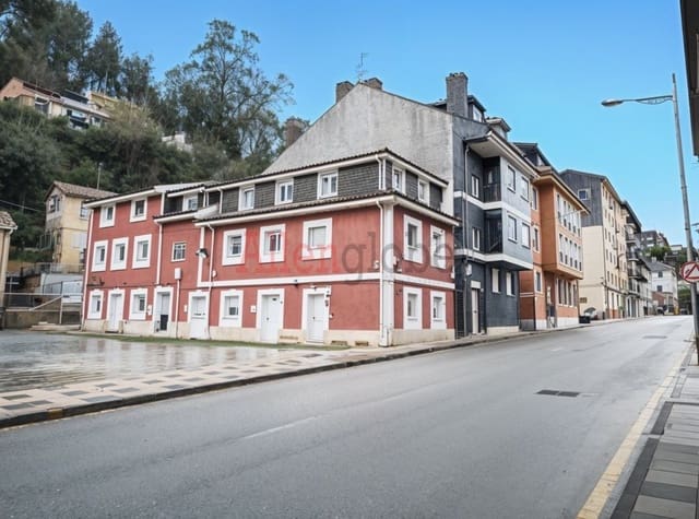 Piso de 2 habitaciones en Mieres en venta - 83.000 € (Ref: 9481673)