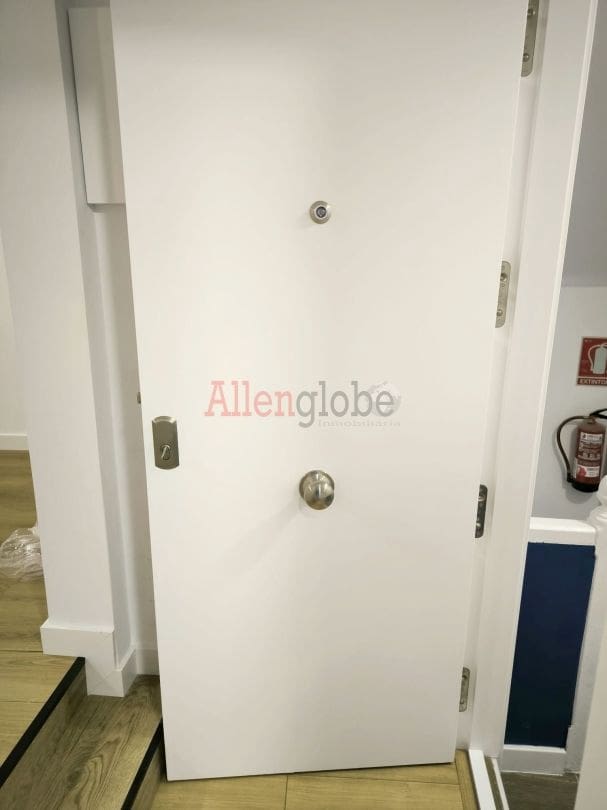 2 bedroom Flat for sale in Mieres - € 74,000 (Ref: 9481675)