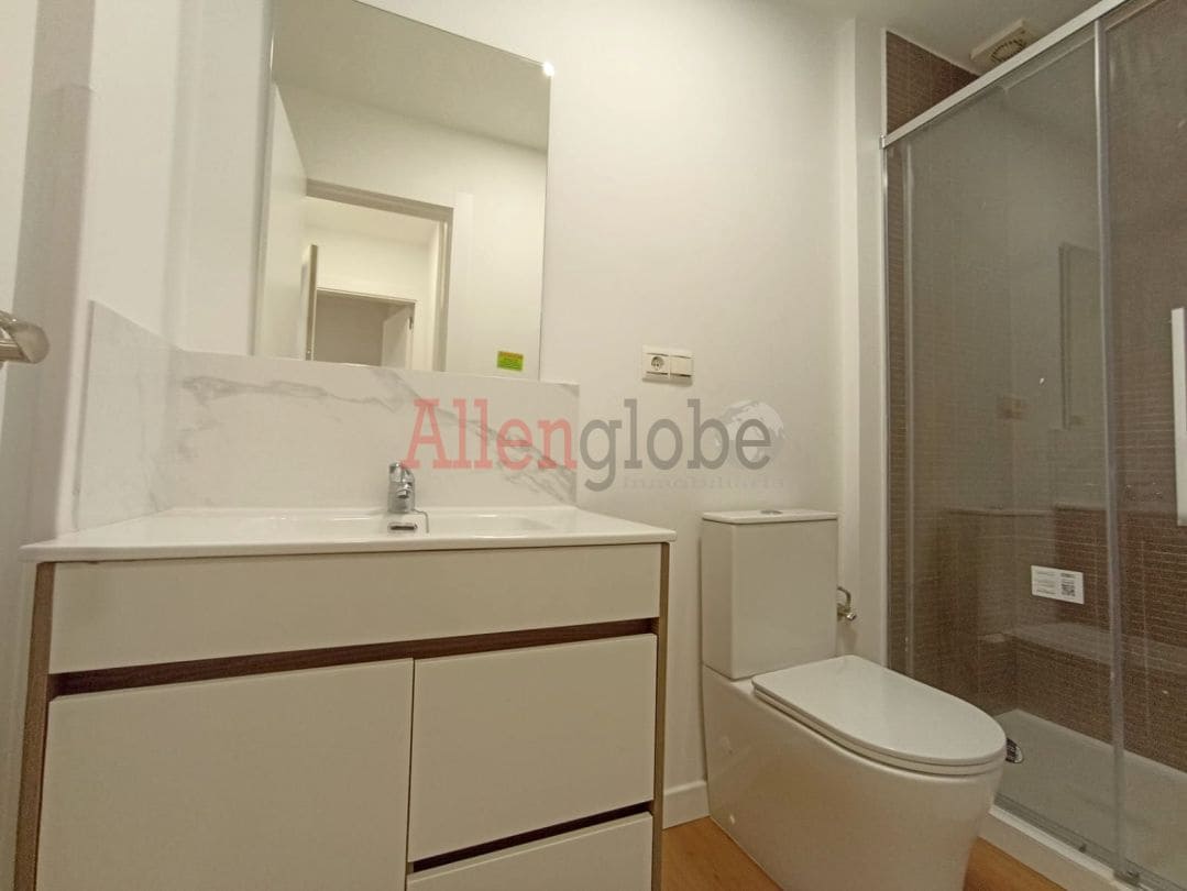 2 bedroom Flat for sale in Mieres - € 74,000 (Ref: 9481675)