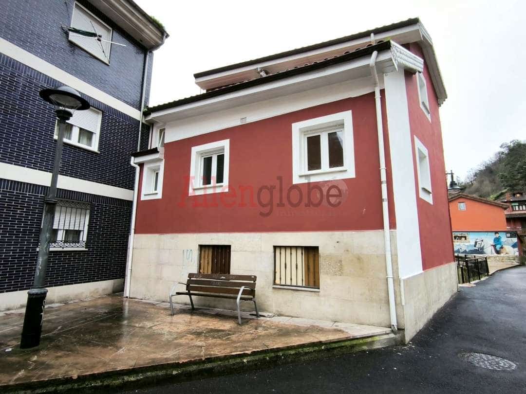 2 bedroom Flat for sale in Mieres - € 74,000 (Ref: 9481675)