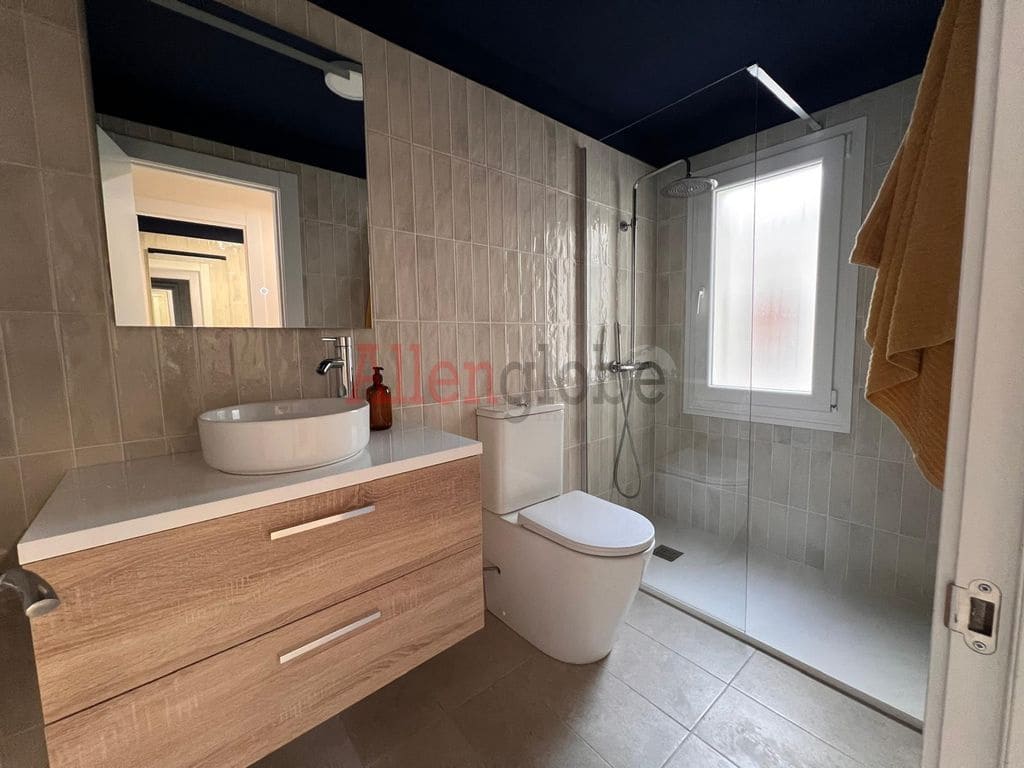 3 slaapkamer Flat te huur in Oviedo - € 1.290 (Ref: 9500656)